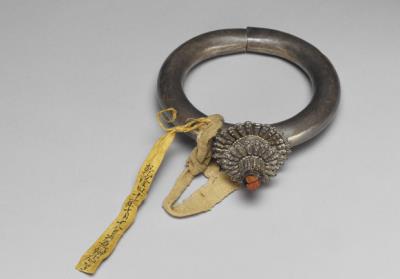 图片[3]-Silver armlet with coral inlay, Qing dynasty, 18th c., Tibetan work-China Archive